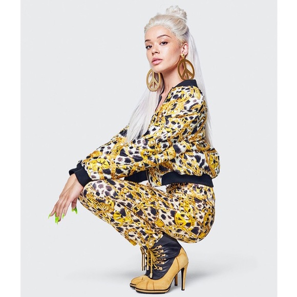 Moschino X H&M Satin Bomber Jacket size small - Picture 8 of 10